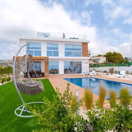 Coral Elite Mit Pool Und Whirlpool *