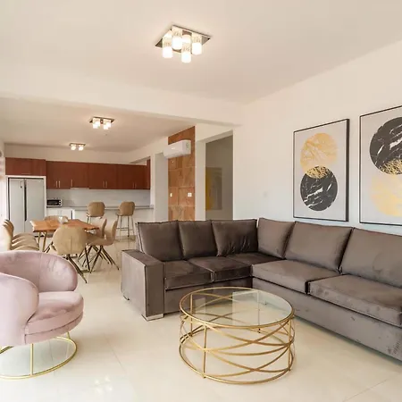 Coral Elite Mit Pool Und Whirlpool Hébergement de vacances *