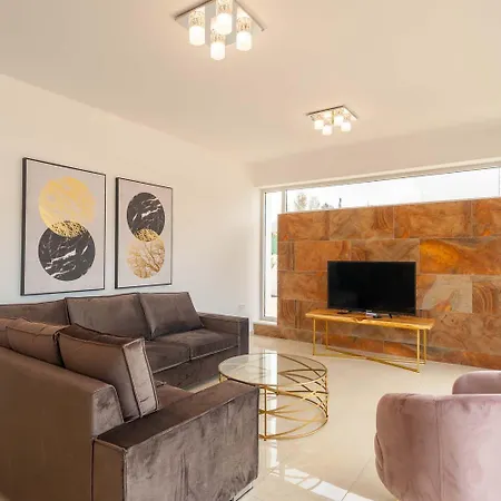Coral Elite Mit Pool Und Whirlpool بيت للعطل *